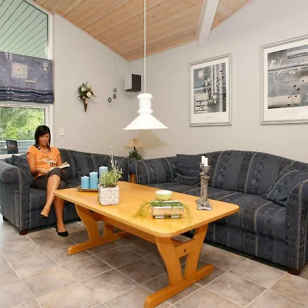 Four-Bedroom Holiday Home In Farso 1